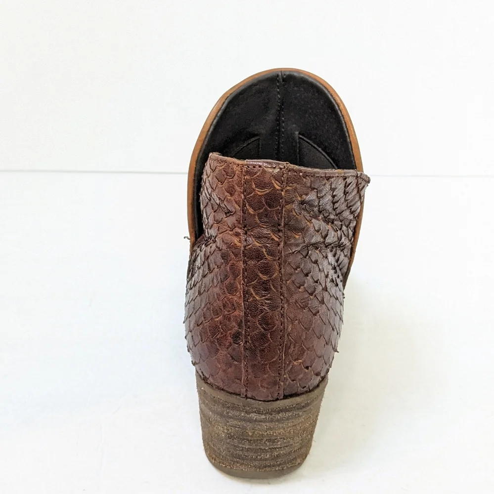 Khrio leather ankle boots